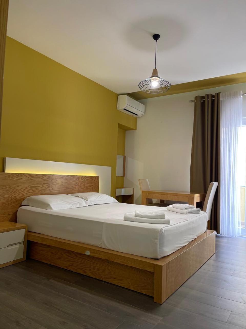 Sunrise Luxury Apartments Sarande Exterior photo
